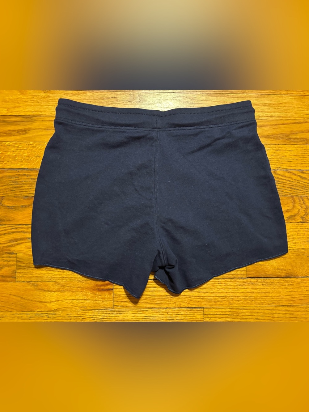 GAP Logo Shorts - Picture 4 of 7